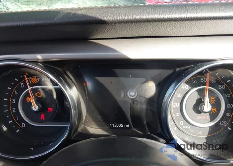 2020 Jeep Wrangler Unlimited Sahara 4X4 from USA, damaged, VIN 1C4HJXEN5LW230101